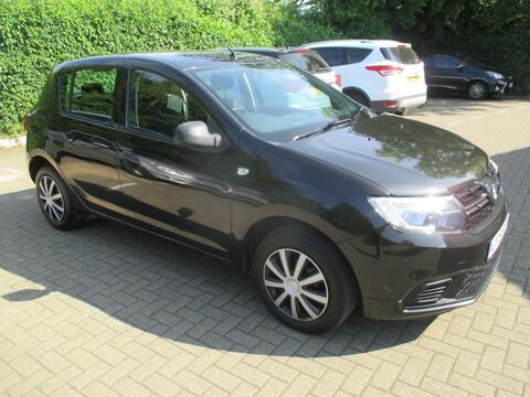 Dacia Sandero Hatchback 0.9 TCe Essential Euro 6 (s/s) 5dr
