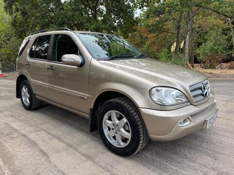 Mercedes-Benz M Class SUV 2.7 ML270 CDI Inspiration Edition 5dr