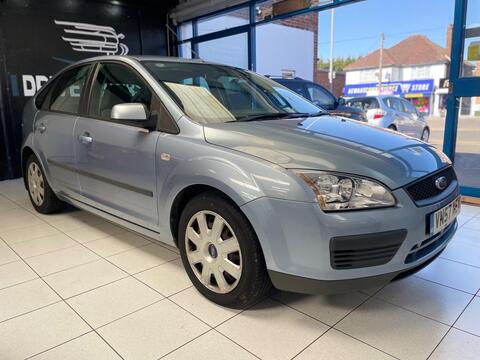 Ford Focus Hatchback 1.6 LX 5dr