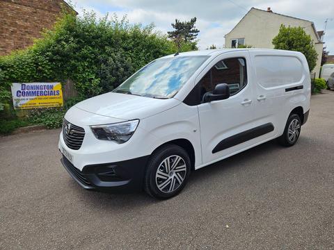 Vauxhall Combo Panel Van 1.5 Turbo D 2300 Edition Auto L2 H1 Euro 6 (s/s) 4dr