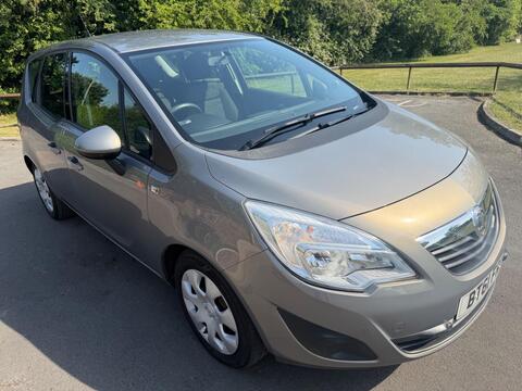 Vauxhall Meriva MPV 1.4 16V Exclusiv Euro 5 5dr
