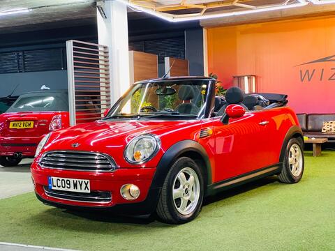 MINI Convertible Convertible 1.6 Cooper Auto Euro 4 2dr