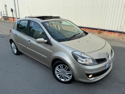 Renault Clio Hatchback 1.6 VVT Initiale 5dr