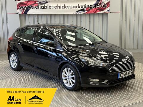 Ford Focus Hatchback 1.0T EcoBoost Titanium Euro 6 (s/s) 5dr