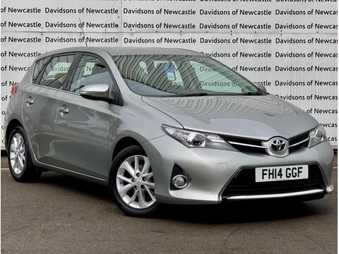 Toyota Auris Hatchback 1.4 D-4D Icon Euro 5 (s/s) 5dr