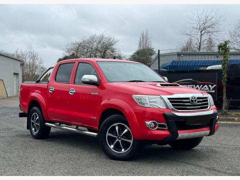 Toyota Hilux Pickup 3.0 D-4D Invincible X Auto 4WD Euro 5 4dr (Hi Over)