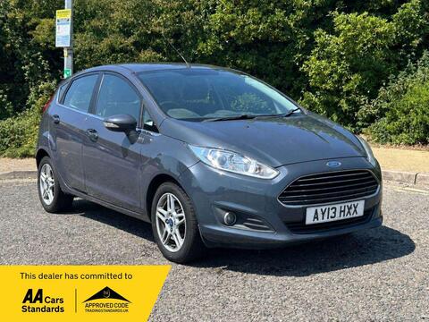 Ford Fiesta Hatchback 1.0T EcoBoost Zetec Euro 5 (s/s) 5dr
