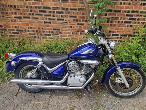 Suzuki Intruder 125 Custom Cruiser