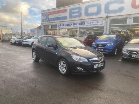 Vauxhall Astra Hatchback 1.6 16v Exclusiv Euro 5 5dr