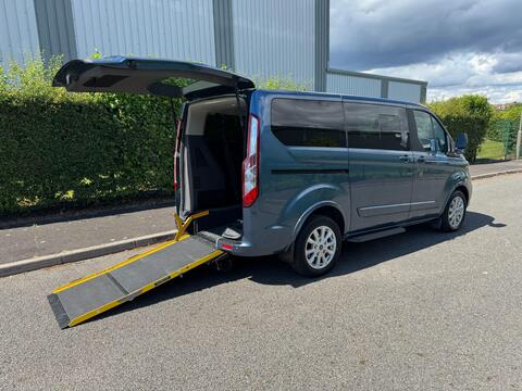 Ford Tourneo Custom Minibus 2.0 320 EcoBlue Titanium L1 Euro 6 (s/s) 5dr