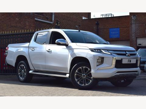 Mitsubishi L200 Pickup 2.2 DI-D DC Warrior 4WD Euro 6 (s/s) 4dr