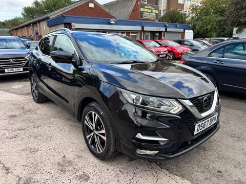 Nissan Qashqai SUV 1.2 DIG-T N-Connecta Euro 6 (s/s) 5dr