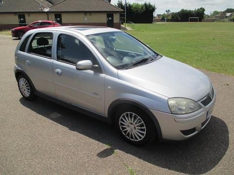 Vauxhall Corsa Hatchback 1.4i 16v Design 5dr (a/c)