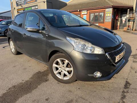 Peugeot 208 Hatchback 1.2 VTi PureTech Style Euro 6 5dr