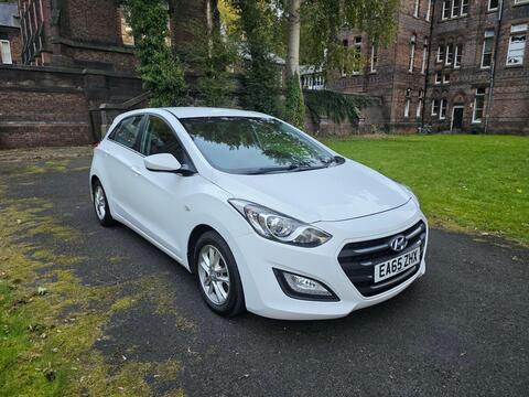 Hyundai i30 Hatchback 1.6 CRDi Blue Drive SE Euro 6 (s/s) 5dr