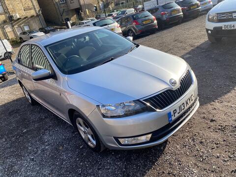 Skoda Rapid Hatchback 1.6 TDI SE Euro 5 5dr