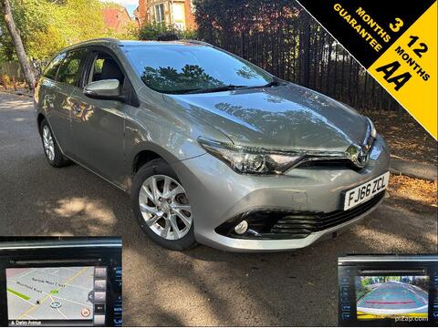 Toyota Auris Estate 1.8 VVT-h Business Edition Touring Sports CVT Euro 6 (s/s) 5dr (Safety Sense)