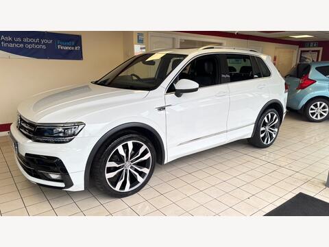 Volkswagen Tiguan SUV 2.0 TDI R-Line DSG 4Motion Euro 6 (s/s) 5dr