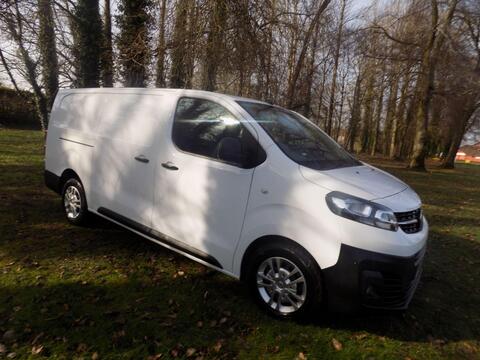 Vauxhall Vivaro Panel Van 1.5 Turbo D 2900 Dynamic L2 H1 Euro 6 (s/s) 6dr