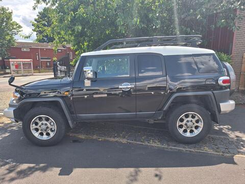 Toyota FJ Cruiser Estate 4.0 Colour Package