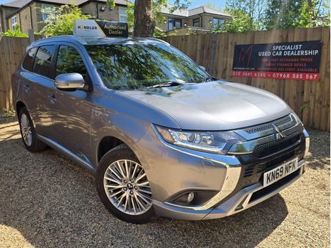Mitsubishi Outlander SUV 2.4h TwinMotor 13.8kWh Dynamic CVT 4WD Euro 6 (s/s) 5dr