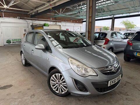 Vauxhall Corsa Hatchback 1.4 16V Exclusiv Auto Euro 5 5dr (A/C)