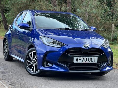 Toyota Yaris Hatchback 1.5 VVT-h Design E-CVT Euro 6 (s/s) 5dr