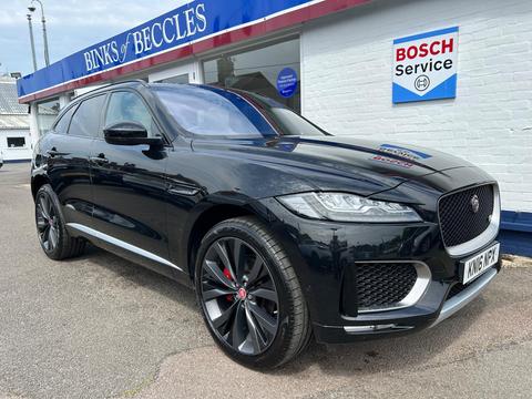 Jaguar F-PACE SUV 3.0 D300 V6 First Edition Auto AWD Euro 6 (s/s) 5dr