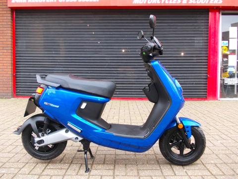 NIU MQi+ Sport Scooter Electric Automatic Scooter