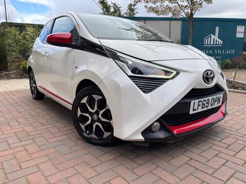Toyota AYGO Hatchback 1.0 VVT-i x-trend Funroof x-shift Euro 6 5dr