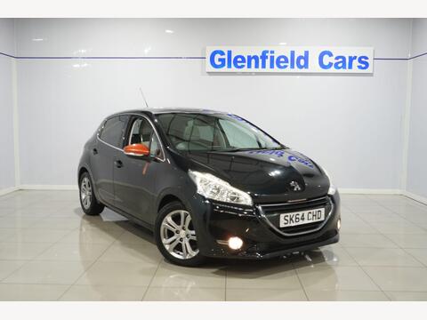 Peugeot 208 Hatchback 1.2 VTi Roland Garros Euro 5 5dr