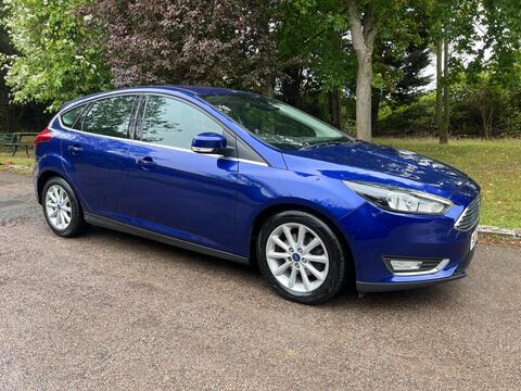 Ford Focus Hatchback 1.0T EcoBoost Titanium Euro 6 (s/s) 5dr