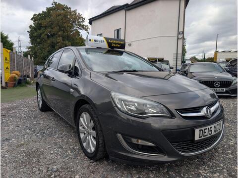 Vauxhall Astra Hatchback 2.0 CDTi ecoFLEX Elite Euro 5 (s/s) 5dr