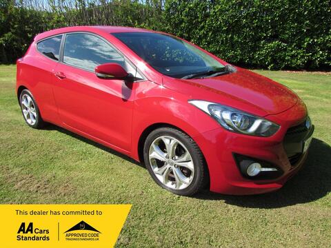 Hyundai i30 Hatchback 1.6 CRDi Sport Nav Euro 5 3dr