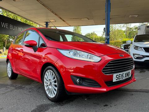 Ford Fiesta Hatchback 1.0T EcoBoost Titanium Euro 6 (s/s) 5dr
