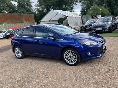 Ford Focus Hatchback 1.0T EcoBoost Zetec Euro 5 (s/s) 5dr