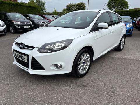 Ford Focus Hatchback 1.6 Titanium Euro 5 5dr