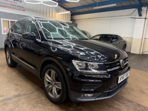 Volkswagen Tiguan SUV 2.0 TDI SE Navigation DSG 4Motion Euro 6 (s/s) 5dr