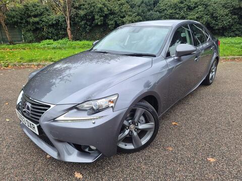 Lexus IS Saloon 2.5 300h Premier E-CVT Euro 6 (s/s) 4dr