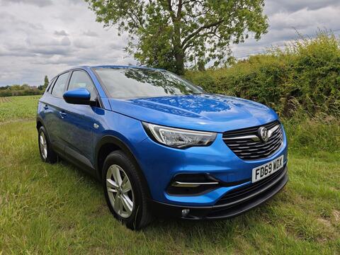 Vauxhall Grandland X SUV 1.2 Turbo SE Euro 6 (s/s) 5dr