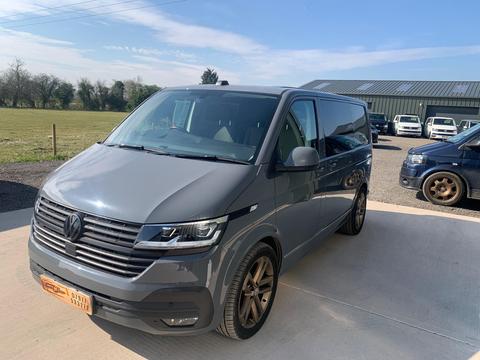 Volkswagen Transporter Combi Van 2.0 TDI T30 Highline Crew Van DSG FWD SWB Euro 6 (s/s) 5dr