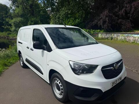 Vauxhall Combo Panel Van 1.5 Turbo D 2300 Dynamic L2 H1 Euro 6 4dr