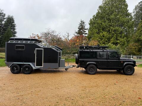 Land Rover Defender 110 SUV