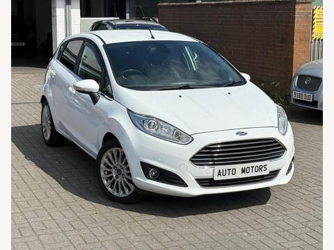 Ford Fiesta Hatchback 1.0T EcoBoost Titanium Euro 5 (s/s) 5dr