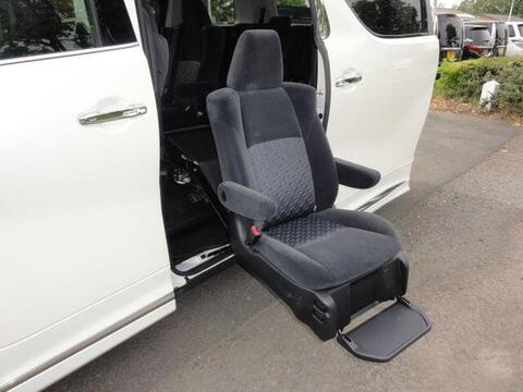 Toyota Vellfire MPV 4WD WELCAB LIFT UP SEAT MODELLISTA KIT