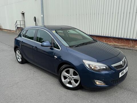 Vauxhall Astra Hatchback 2.0 CDTi ecoFLEX SRi Euro 5 (s/s) 5dr