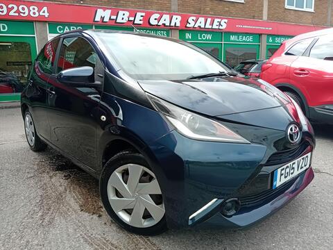Toyota AYGO Hatchback 1.0 VVT-i x-play Euro 5 5dr Euro 5