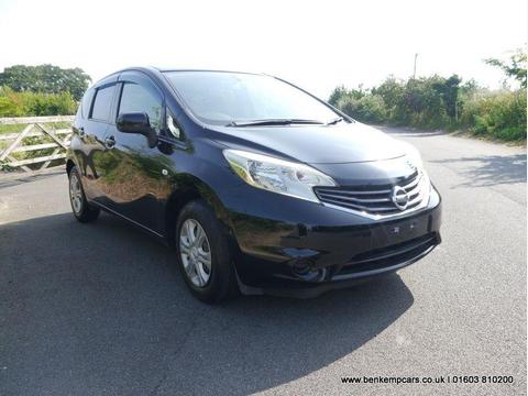 Nissan Note Hatchback 1.2 DIG-S Acenta Premium CVT Euro 5 (s/s) 5dr