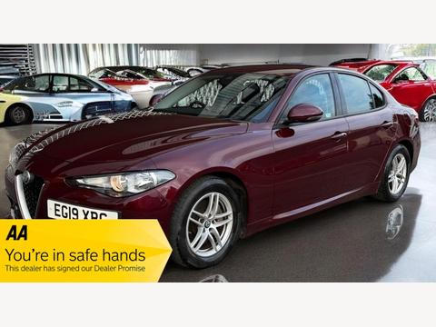 Alfa Romeo Giulia Saloon 2.0T Giulia Auto Euro 6 (s/s) 4dr