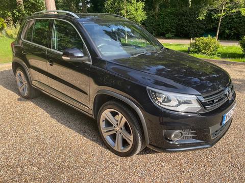 Volkswagen Tiguan SUV 2.0 TDI BlueMotion Tech R-Line DSG 4WD Euro 5 (s/s) 5dr